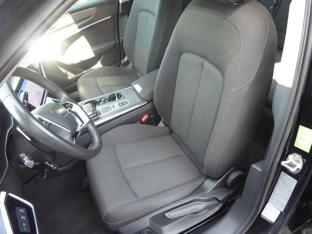 Gebraucht Audi A6 Ambiente 204 PS (150 kW) 2023 Schwarz Kombi