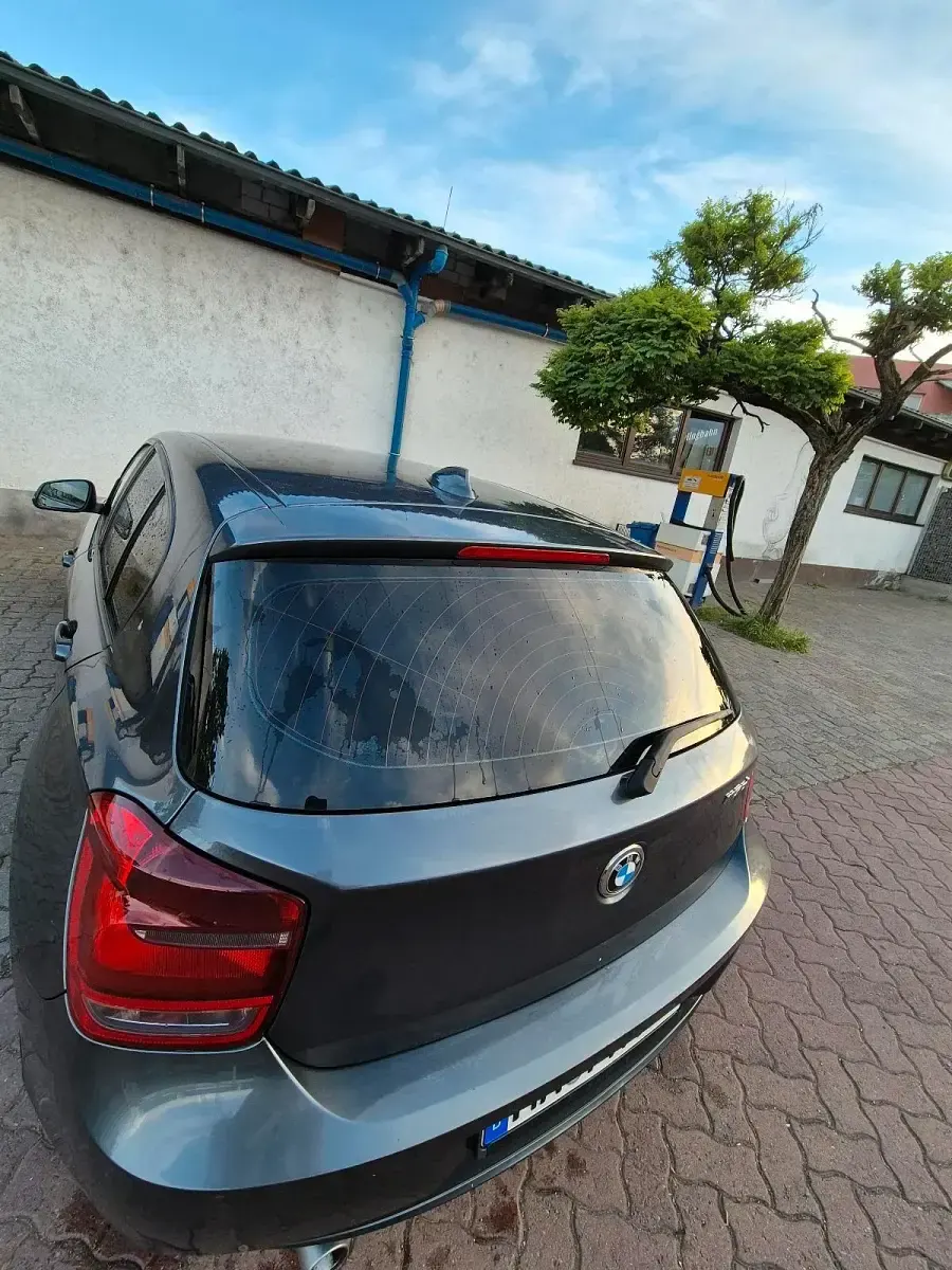 Gebraucht BMW 116 116 PS (85 kW) 2012 Grau Kleinwagen