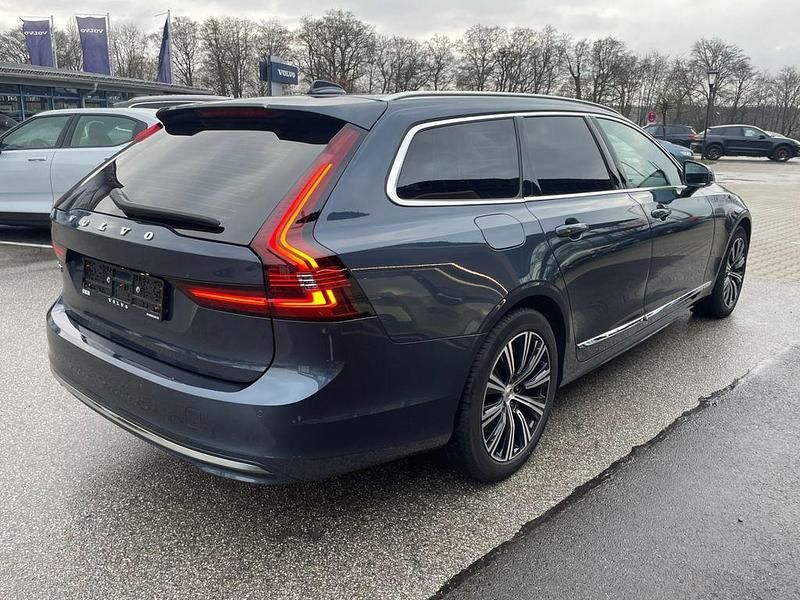 Gebraucht Volvo V90 Inscription 341 PS (250 kW) 2020 Blau Kombi