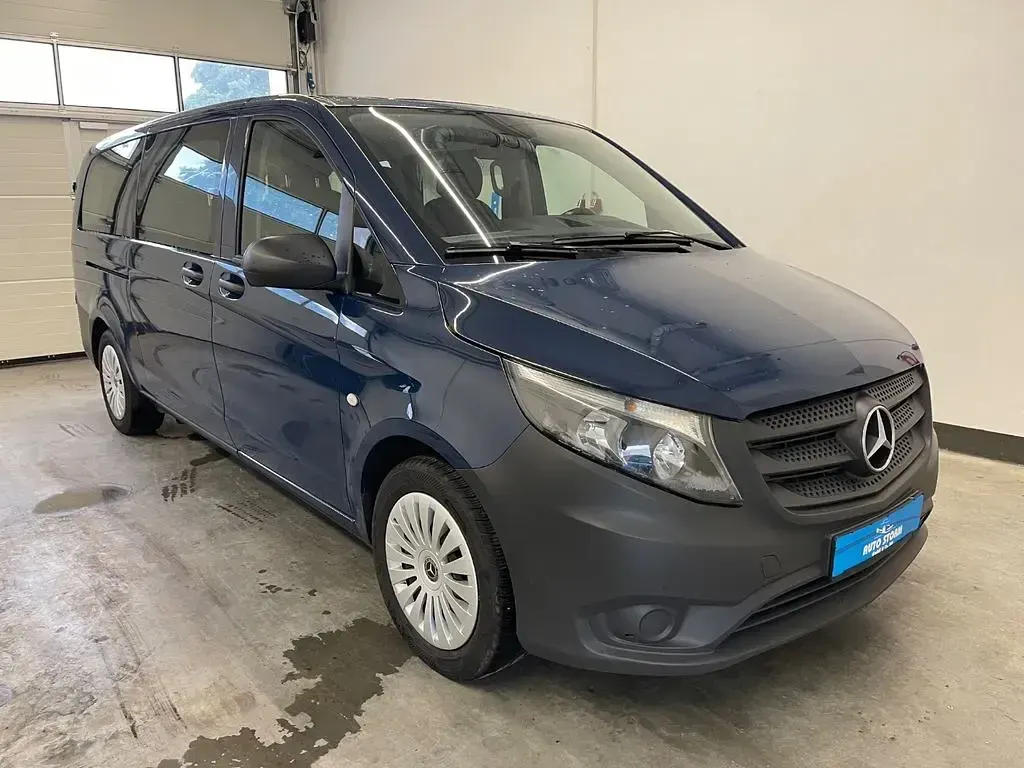 Gebraucht Mercedes Vito 136 PS (100 kW) 2023 Stahlblau Van