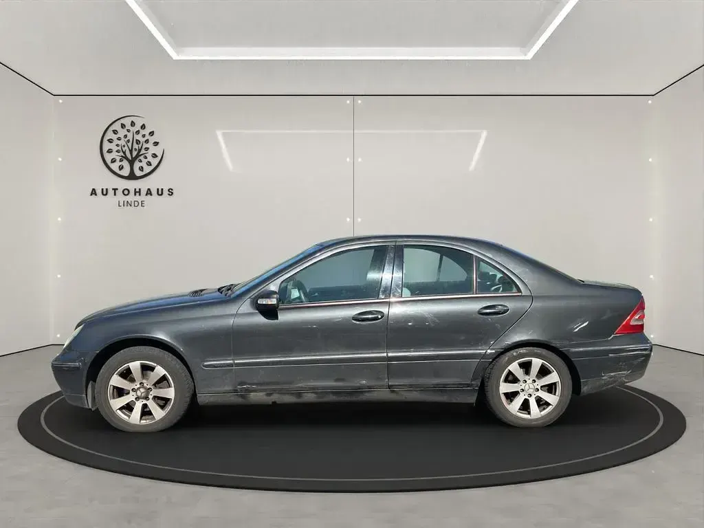 Gebraucht Mercedes C180 Classic 129 PS (94 kW) 2001 Limousine