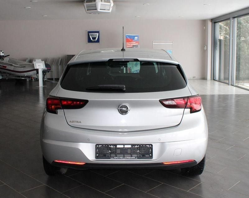Gebraucht Opel Astra 110 PS (80 kW) 2018 Silber Limousine