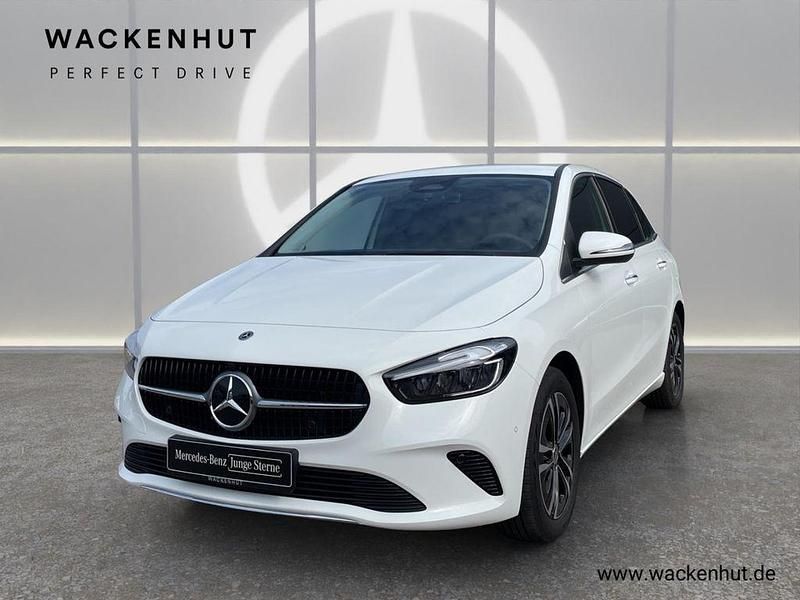 Gebraucht Mercedes E250 Advanced 218 PS (160 kW) 2024 Weiß Limousine