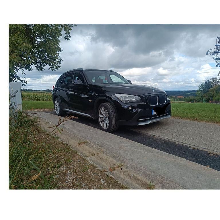 Schwarz Gebraucht 2011 BMW X1 SUV | 6.000 € (Teuer) - Bild 1/4