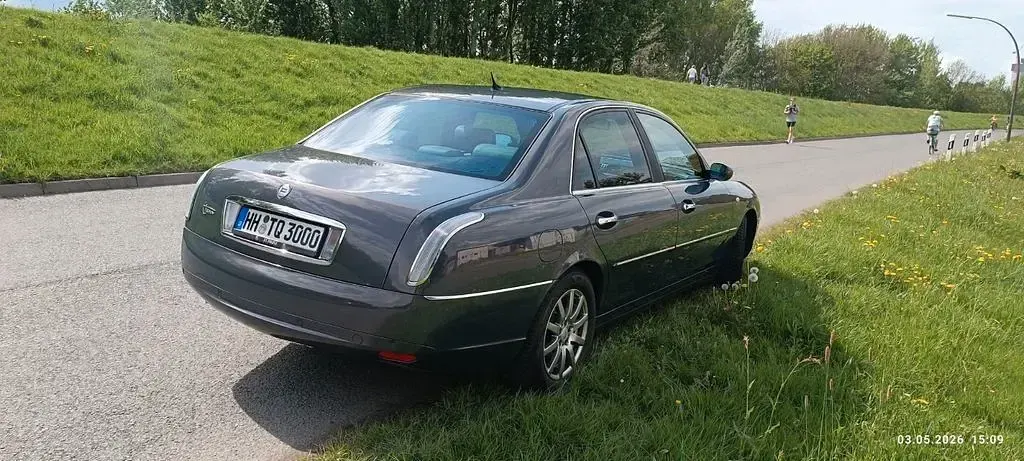 Usata Lancia Thesis 215 CV (158 kW) 2002 Blu Berlina