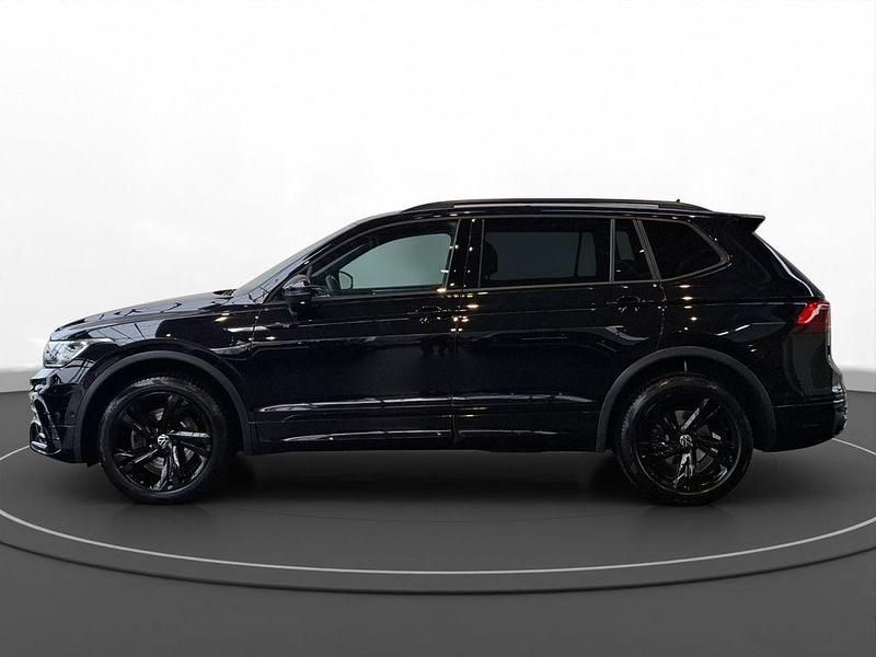 Gebraucht VW Tiguan Allspace R-line 190 PS (139 kW) 2022 Deep black perleffekt (schwarz) SUV