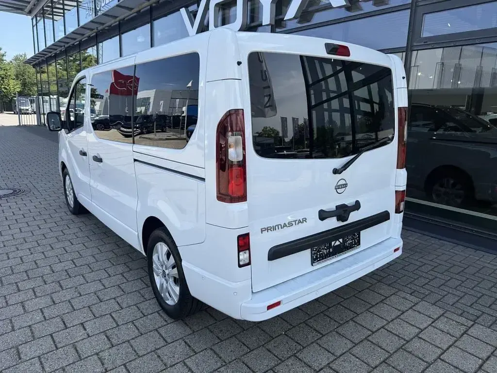 Neu Nissan Primastar Tekna 170 PS (125 kW) 2026 Weiß Van / Kleinbus