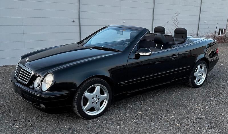 Gebraucht Mercedes CLK320 Avantgarde 218 PS (160 kW) 2001 Schwarz Cabrio