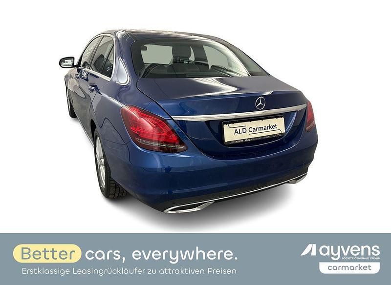 Gebraucht Mercedes C200 Avantgarde 184 PS (135 kW) 2021 Blau Limousine