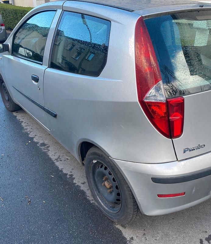 Gebraucht Fiat Punto 60 PS (44 kW) 2006 Silber Kleinwagen