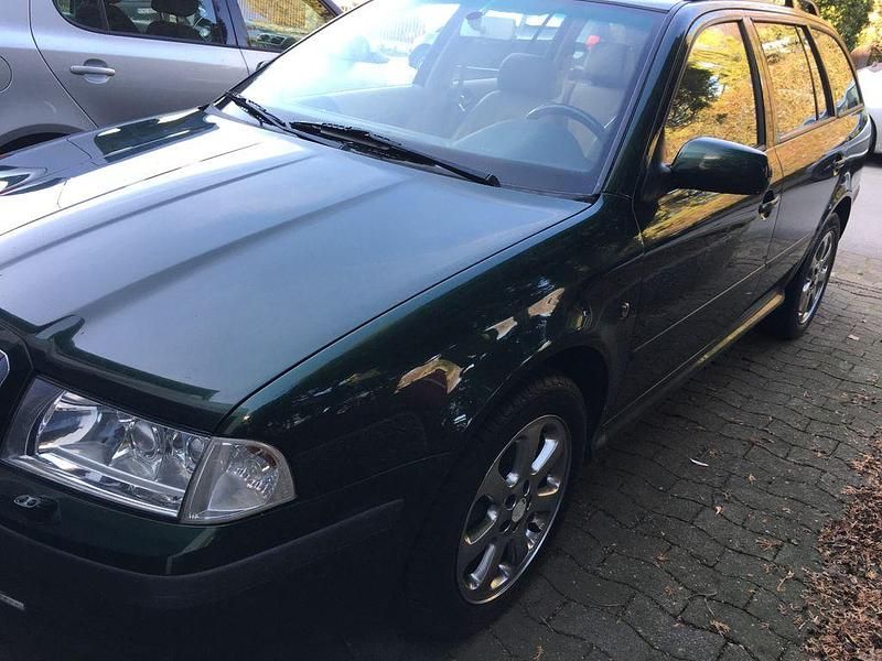 Gebraucht Skoda Octavia Ambiente 116 PS (85 kW) 2002 Grün Kombi