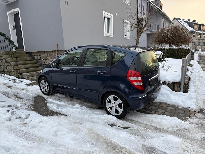 Gebraucht Mercedes A170 Elegance 116 PS (85 kW) 2006 Blau Kleinwagen