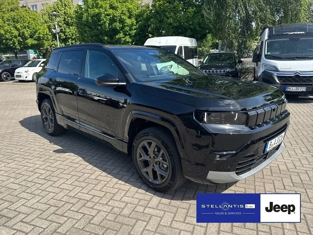 Gebraucht Jeep Compass 145 PS (106 kW) 2026 Schwarz SUV