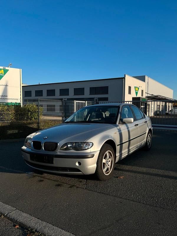 Silber Gebraucht 2003 BMW 316 Limousine | 1.200 € (Superpreis) - Bild 1/4