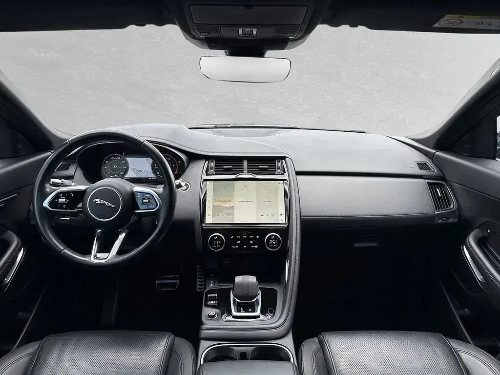 Second-hand Jaguar E-Pace SE 206 CP (151 kW) 2021 Negru SUV