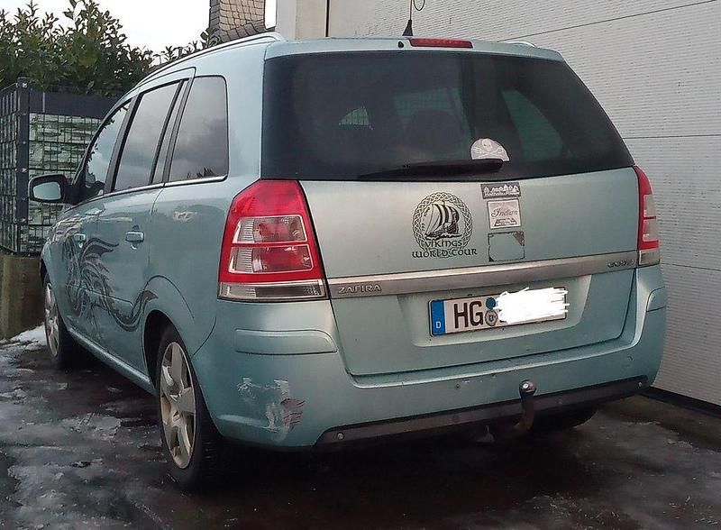 Gebraucht Opel Zafira 140 PS (102 kW) 2010 Blau Van / Kleinbus