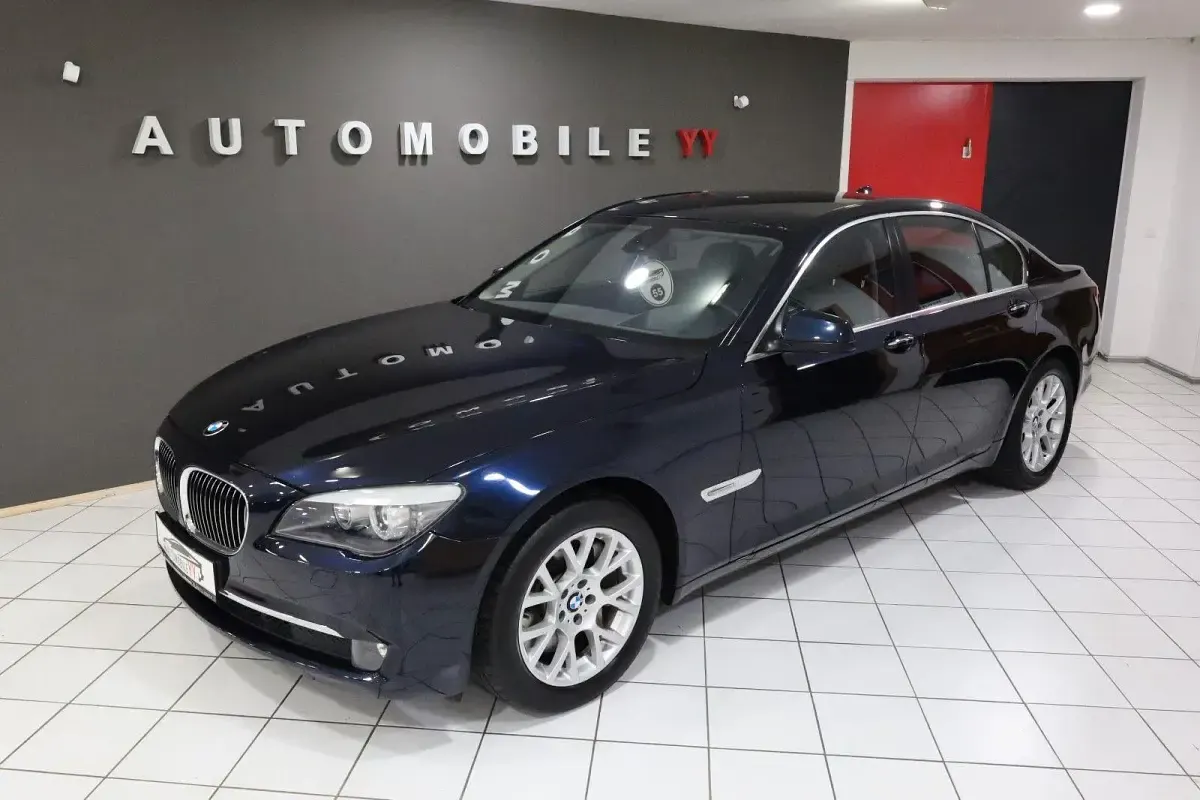 Gebraucht BMW 750 Performance 408 PS (300 kW) 2011 Blau Limousine