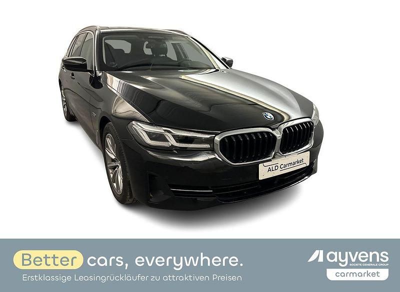 Gebraucht BMW 530e Sport Line 184 PS (135 kW) 2022 Schwarz ii Kombi