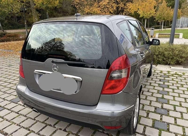 Gebraucht Mercedes A180 116 PS (85 kW) 2009 Limousine