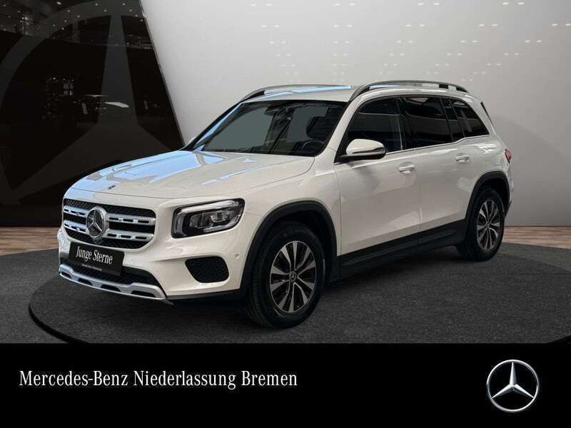 Weiß Gebraucht 2023 Mercedes GLB180 Style SUV | 29.490 € (Guter Preis) - Bild 1/3