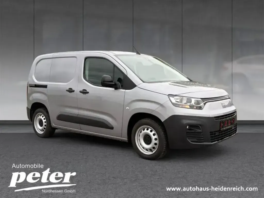 Gebraucht Fiat Doblò 102 PS (75 kW) 2023 Unbekannt (metallic) Van / Kleinbus