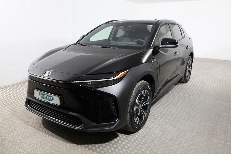 Schwarz Gebraucht 2023 Toyota bZ4X Comfort SUV | 29.990 € (Superpreis) - Bild 1/3
