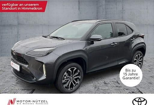 Grau Gebraucht 2025 Toyota Yaris Cross SUV | 28.490 € (Superpreis) - Bild 1/4