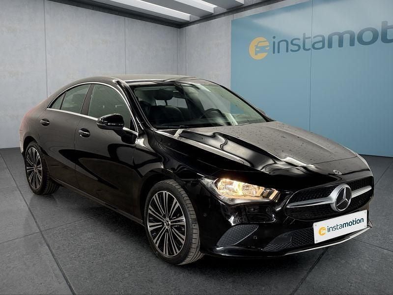 Gebraucht Mercedes CLA200 150 PS (110 kW) 2022 Andere Limousine