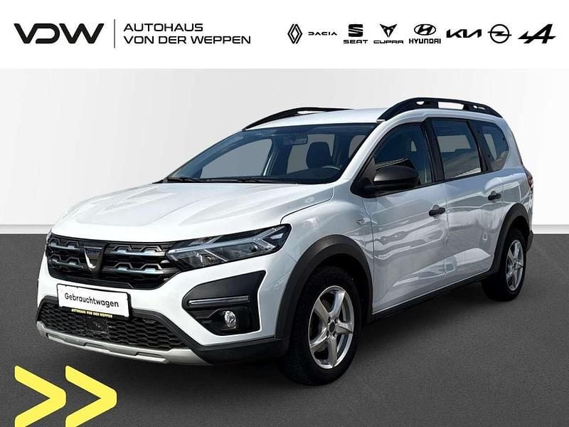 Weiß Gebraucht 2022 Dacia Jogger Essentiel Van / Kleinbus | 18.490 € (Fairer Preis) - Bild 1/4