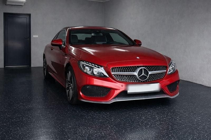 Gebraucht Mercedes C220 AMG 170 PS (125 kW) 2016 Rot Coupé