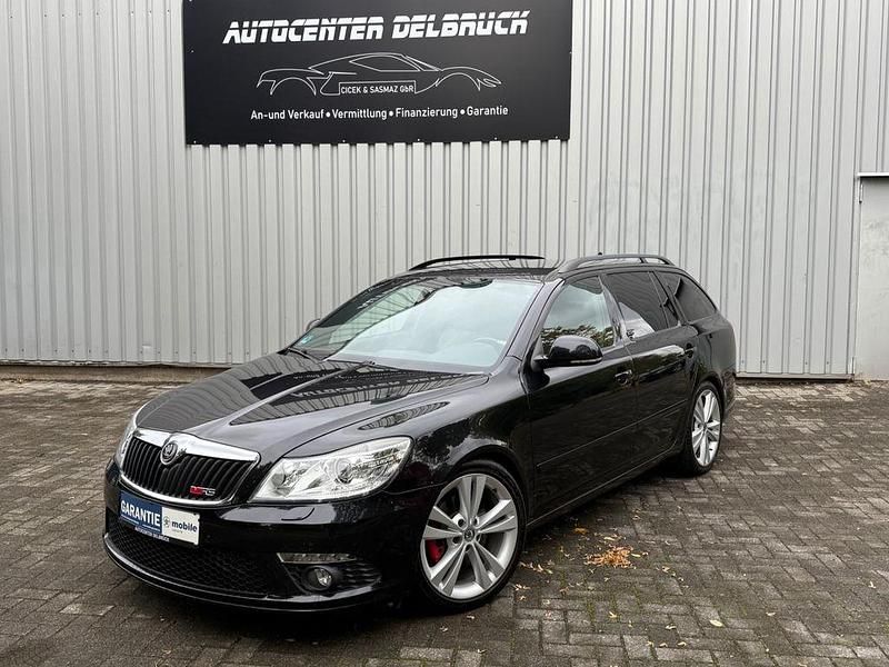 Schwarz Gebraucht 2009 Skoda Octavia RS Kombi | 6.999 € (Etwas zu teuer) - Bild 1/4