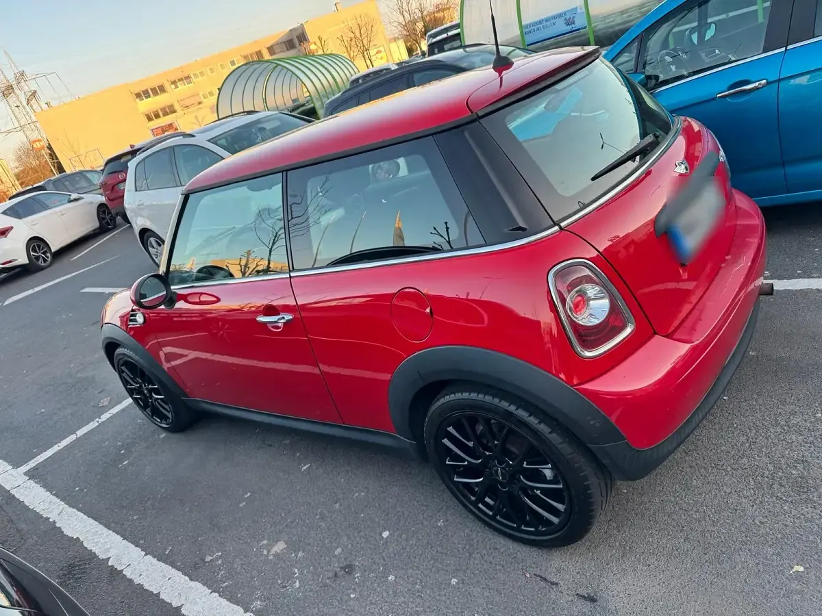 Gebraucht Mini ONE 98 PS (72 kW) 2010 Rot Kleinwagen