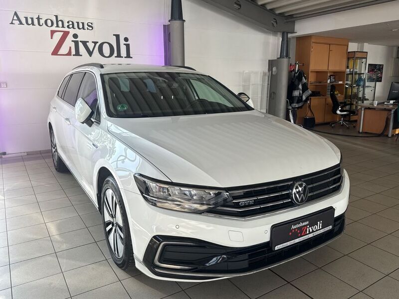 Weiß Gebraucht 2021 VW Passat GTE Kombi | 19.840 € (Fairer Preis) - Bild 1/4