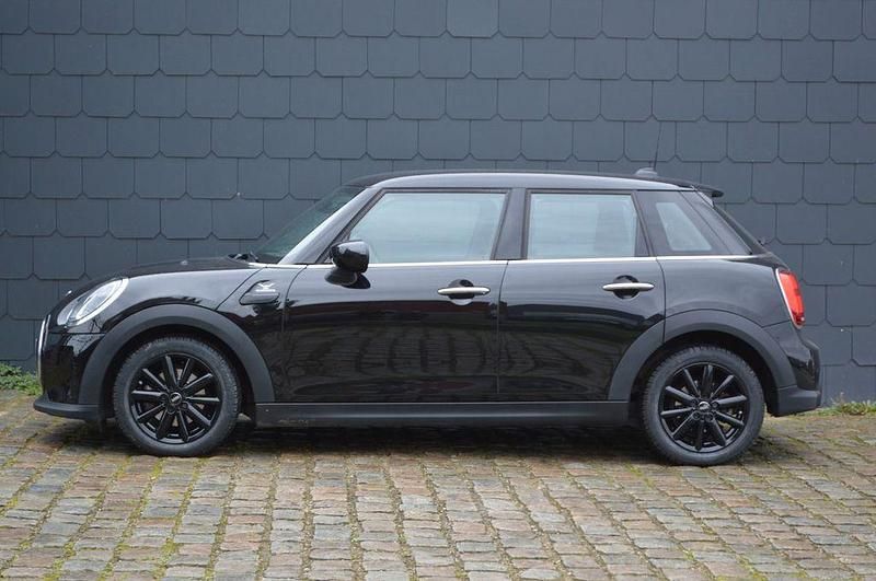 Gebraucht Mini ONE 102 PS (75 kW) 2022 Schwarz Kleinwagen