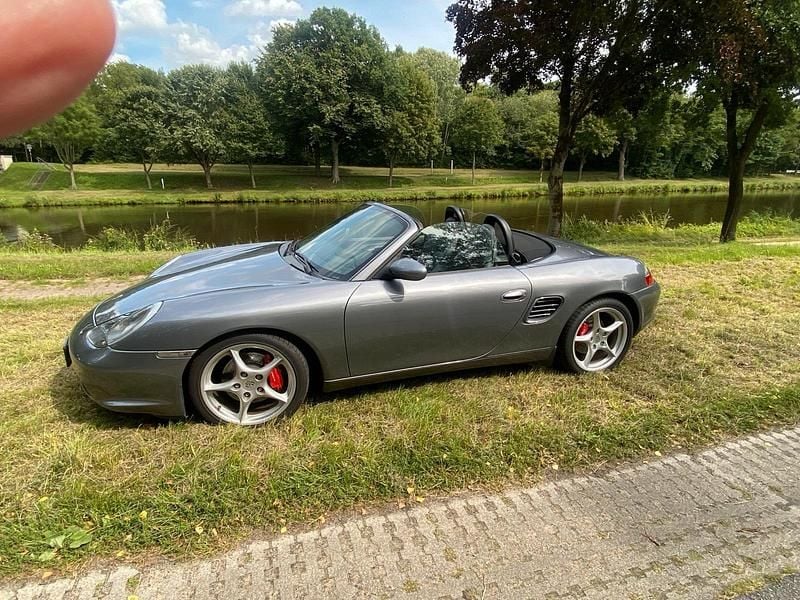 Grau Gebraucht 2005 Porsche Boxster S Cabrio | 30.999 € - Bild 1/4