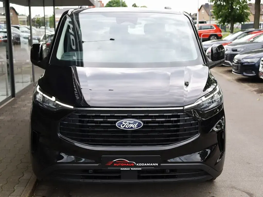 Gebraucht Ford Transit Custom 136 PS (100 kW) 2025 Obsidianschwarz metallic Van / Kleinbus