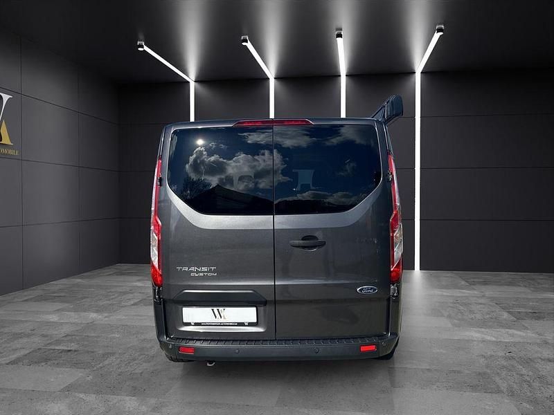 Gebraucht Ford Transit Tourneo 131 PS (96 kW) 2020 Grau Van / Kleinbus