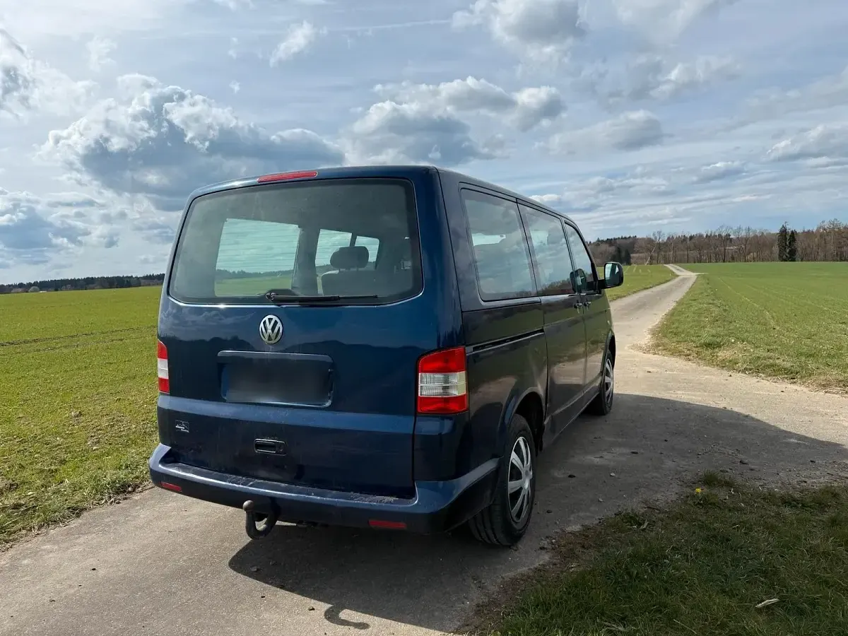 Gebraucht VW T5 131 PS (96 kW) 2006 Blau Van