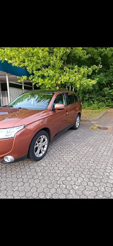 Orange Gebraucht 2012 Mitsubishi Outlander SUV | 7.000 € (Teuer) - Bild 1/4