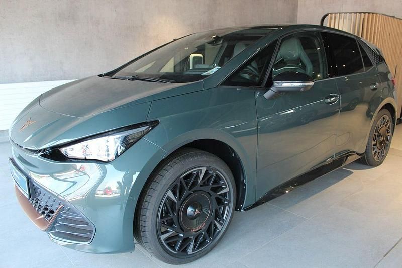 Grün Gebraucht 2024 Cupra Born VZ3 Kleinwagen | 39.990 € (Guter Preis) - Bild 1/4