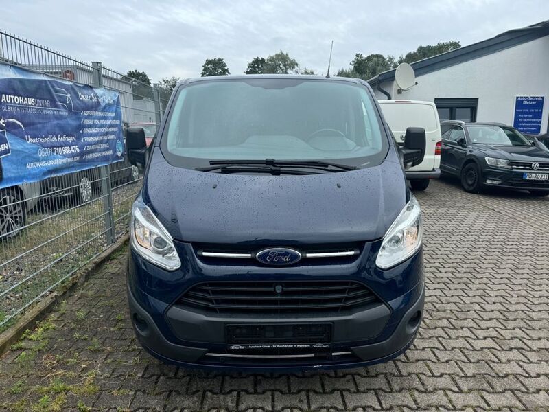 Gebraucht Ford Transit Trend 131 PS (96 kW) 2017 Blazerblau Kombi
