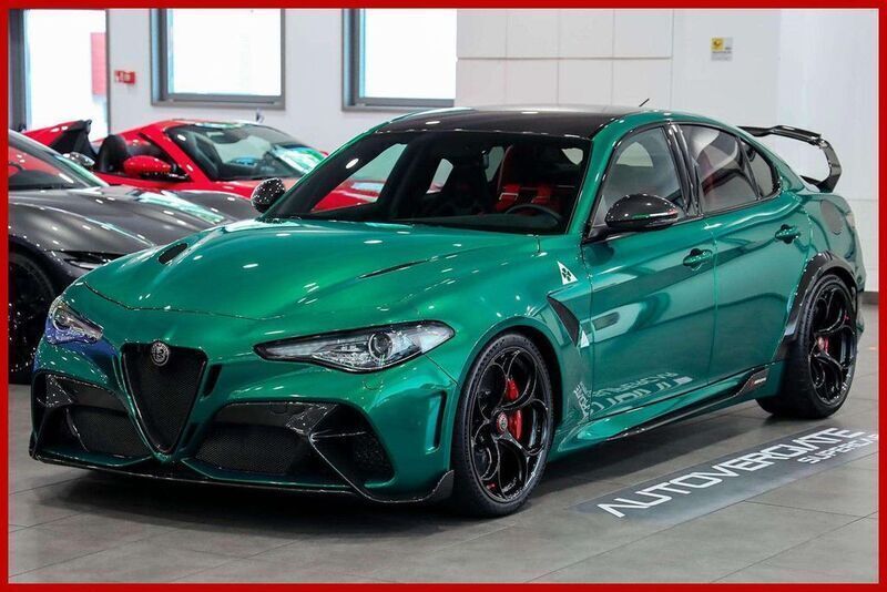 Grün Gebraucht 2022 Alfa Romeo Giulia Limousine | 225.000 € - Bild 1/4