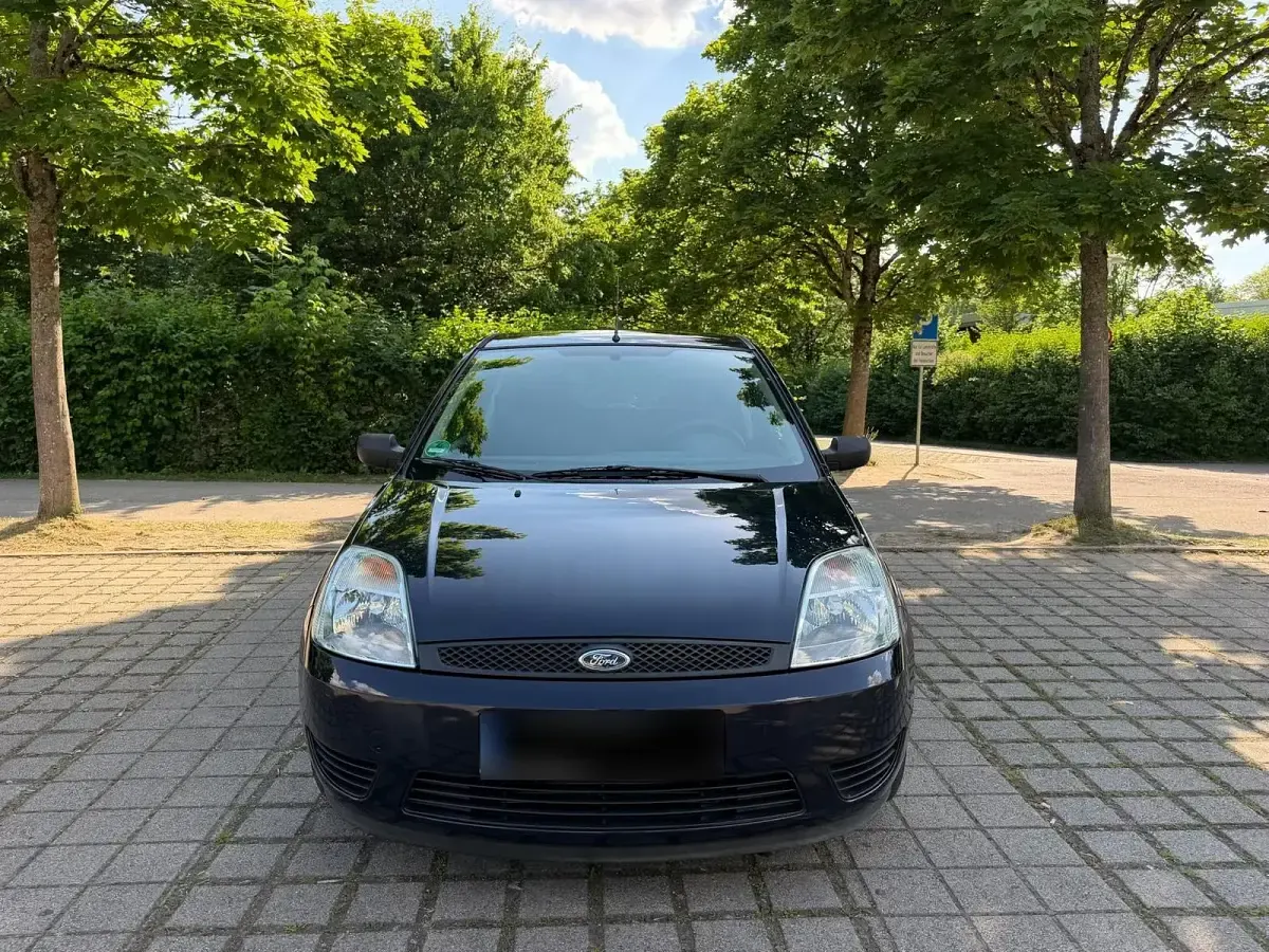 Gebraucht Ford Fiesta 60 PS (44 kW) 2005 Schwarz Kleinwagen