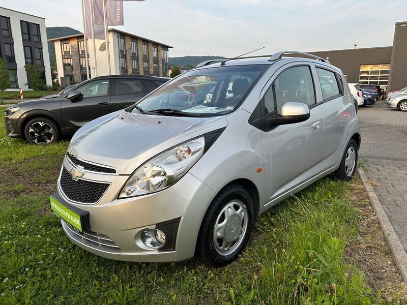 Silber Gebraucht 2010 Chevrolet Spark LS Kleinwagen | 2.990 € (Fairer Preis) - Bild 1/4