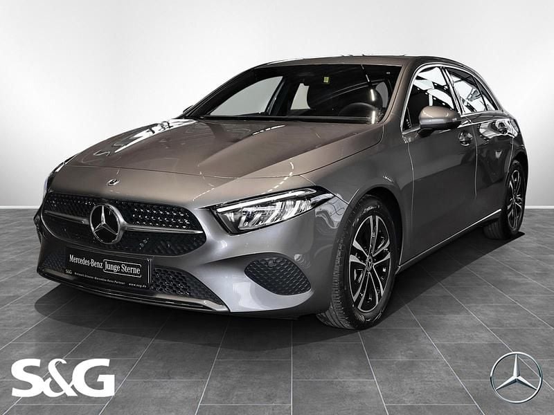 Neu Mercedes A200 Progressive 163 PS (119 kW) 2025 Metalliclack mountaingrau Limousine