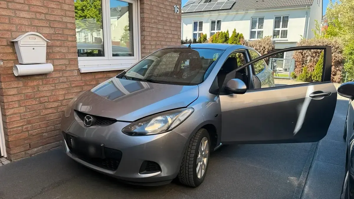Usata Mazda 2 85 CV (62 kW) 2010 Grigio Utilitaria