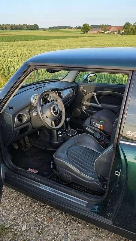 Second-hand Mini ONE 90 CP (66 kW) 2006 Hatchback