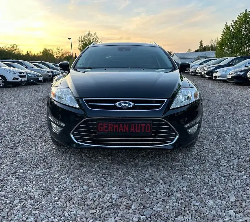Gebraucht Ford Mondeo Titanium 160 PS (117 kW) 2014 Schwarz Limousine
