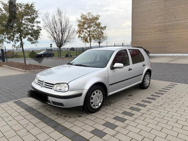 Silber Gebraucht 1999 VW Golf III Kleinwagen | 1.850 € (Guter Preis) - Bild 1/4