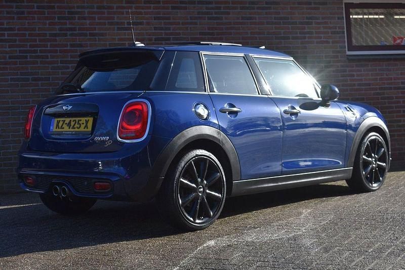 Gebraucht Mini Cooper SD Business 170 PS (125 kW) 2017 Blau Kleinwagen
